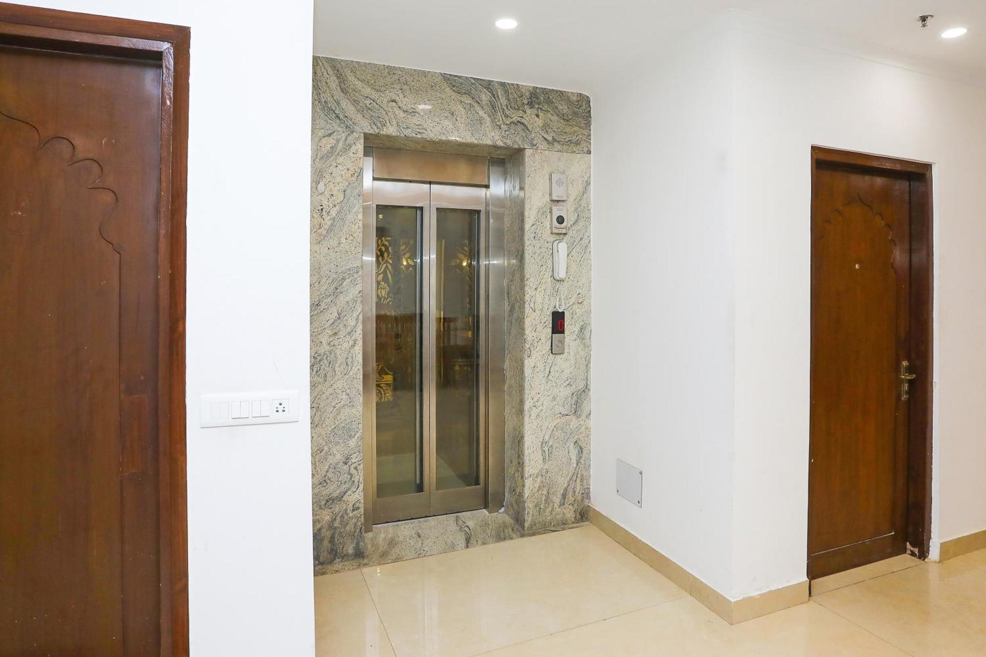מלון Kapas Hera Collection O Residency Near Dwarka Sector 21 Metro Station מראה חיצוני תמונה
