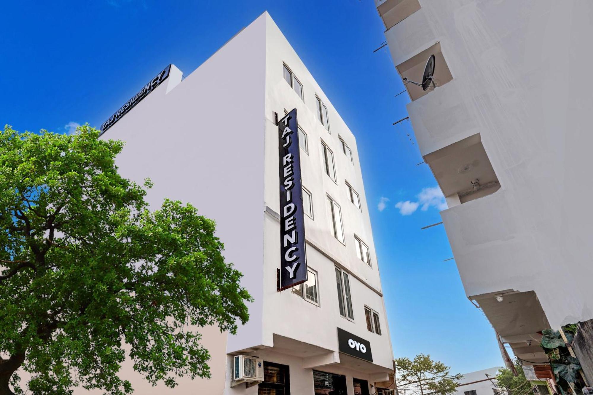מלון Kapas Hera Collection O Residency Near Dwarka Sector 21 Metro Station מראה חיצוני תמונה