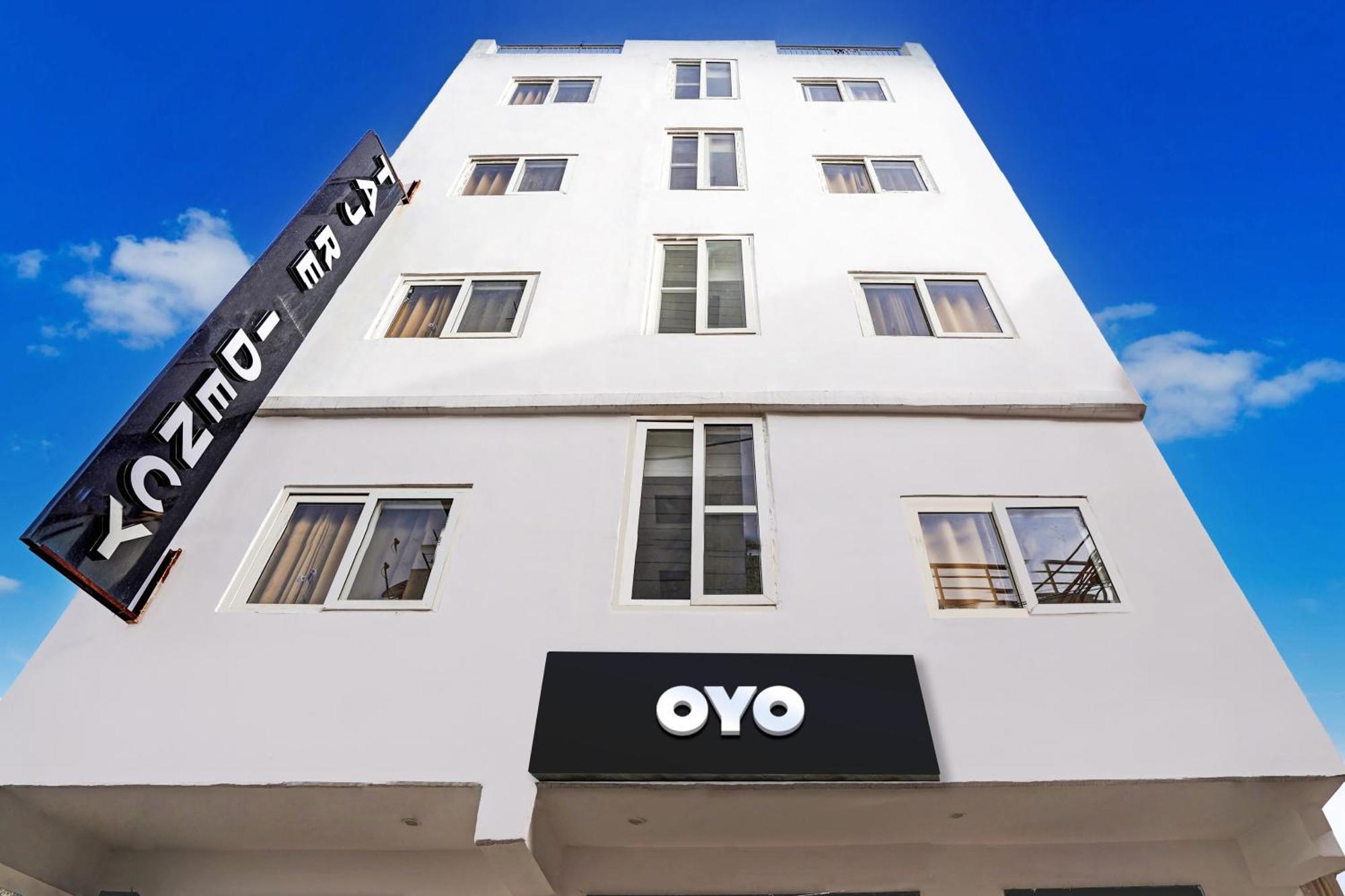 מלון Kapas Hera Collection O Residency Near Dwarka Sector 21 Metro Station מראה חיצוני תמונה
